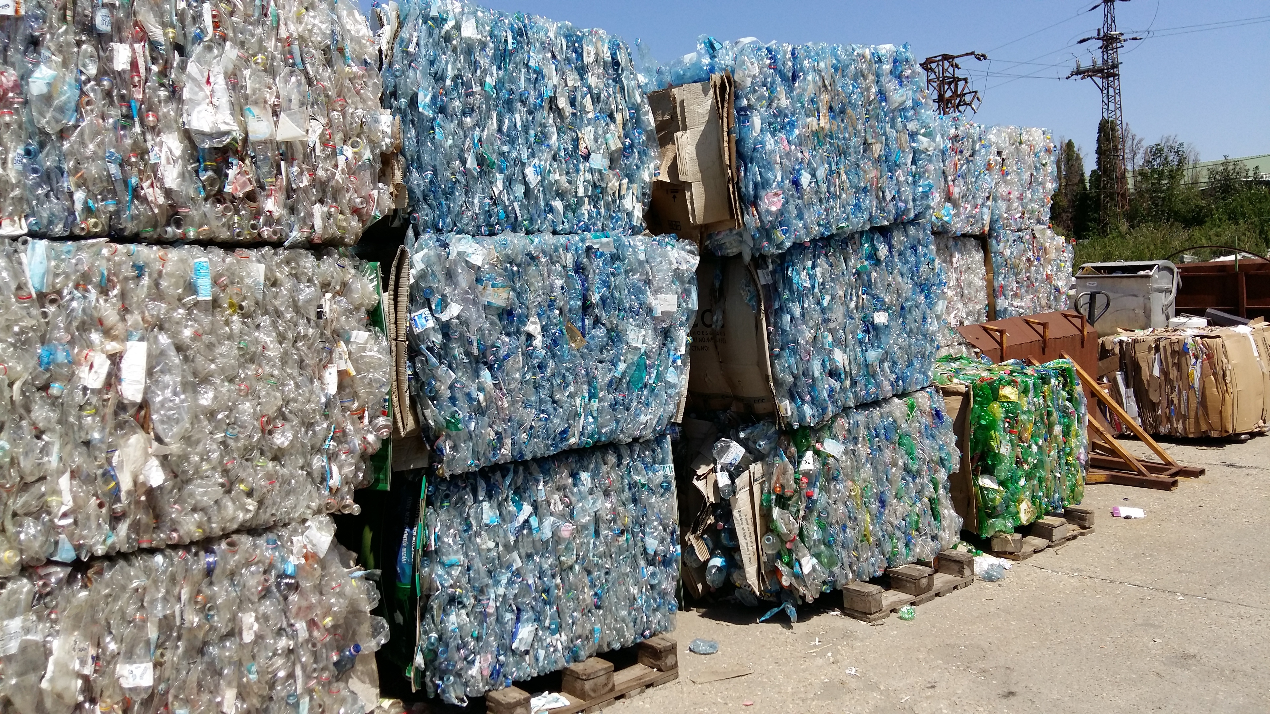 veszprémi hulladékgazdálkodási közszolgáltató nonprofit kit 50