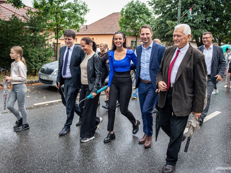Hat hosszú év után, augusztus 22-én ismét ünneplő tömegtől volt hangos a szerencsi Rákóczi út. Vissz